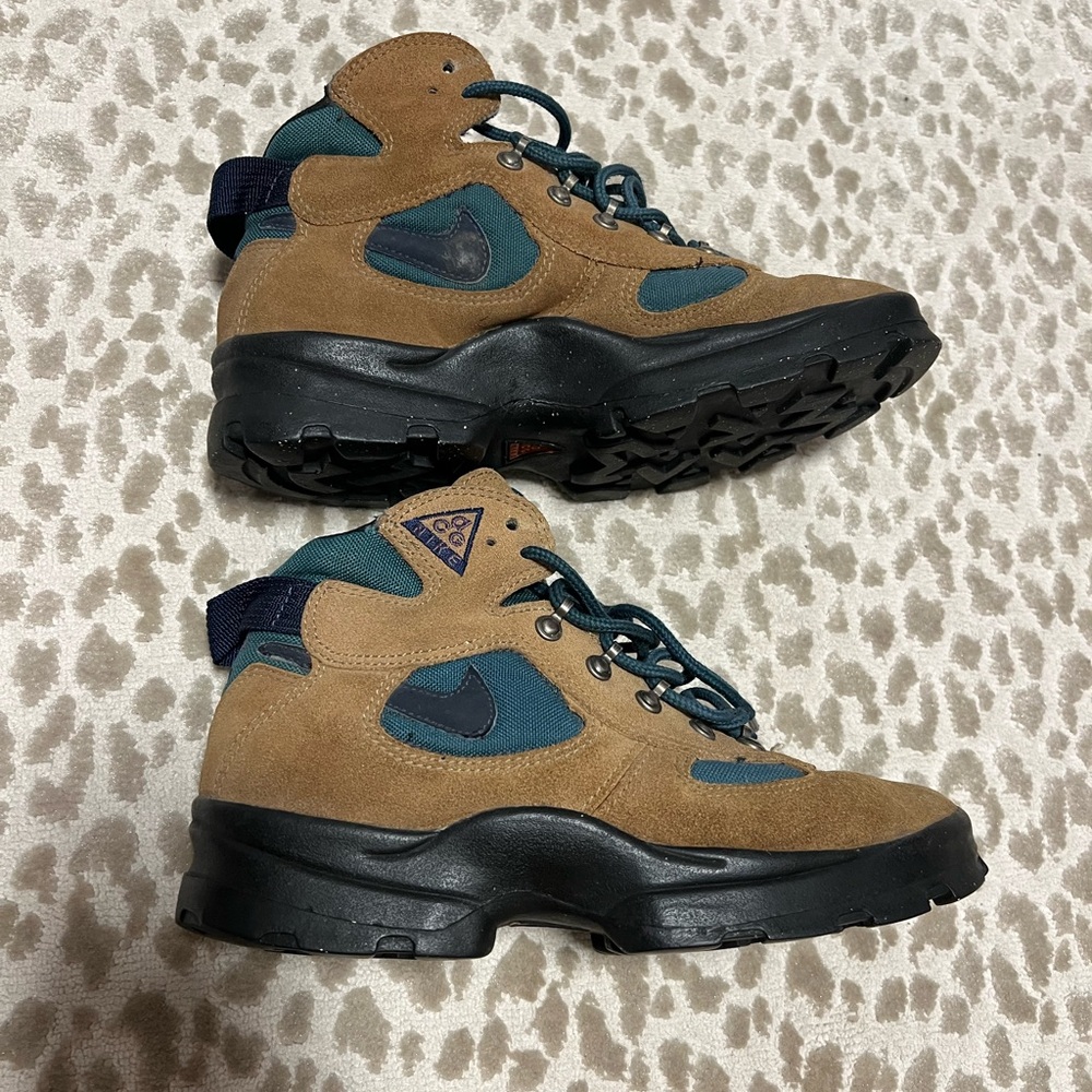 Vintage Nike ACG Hiking Boots